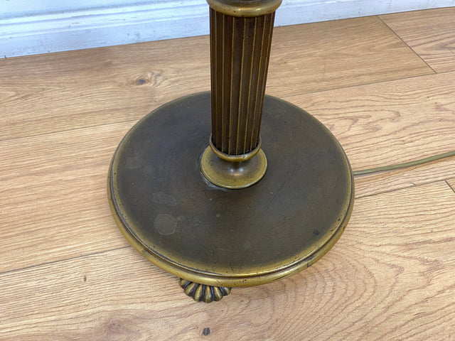 WMK # Stilvolle und gut erhaltene 60er Jahre Stehlampe mit schlichtem olivgrünem Lampenschirm & edlem Lampenfuß aus Messing # Lampe Stehleuchte Leselampe Floor Lamp Leuchte Mid-Century Retro Vintage