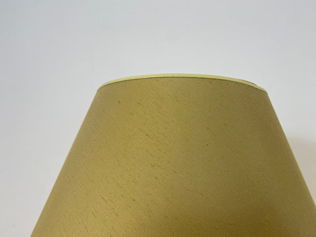 WMK # Stilvolle und gut erhaltene 60er Jahre Stehlampe mit schlichtem olivgrünem Lampenschirm & edlem Lampenfuß aus Messing # Lampe Stehleuchte Leselampe Floor Lamp Leuchte Mid-Century Retro Vintage