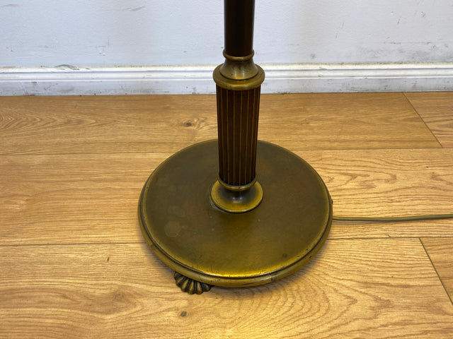 WMK # Stilvolle und gut erhaltene 60er Jahre Stehlampe mit schlichtem olivgrünem Lampenschirm & edlem Lampenfuß aus Messing # Lampe Stehleuchte Leselampe Floor Lamp Leuchte Mid-Century Retro Vintage