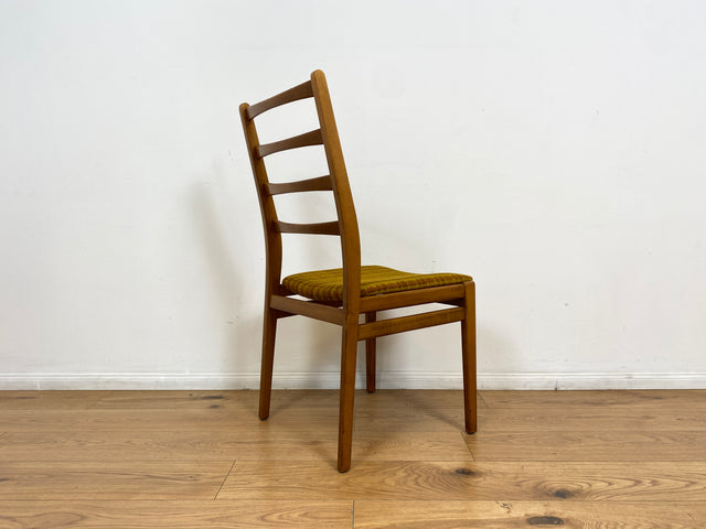 WMK # 1/2 Formschöner, stabiler und gut erhaltener heller 60er Jahre Strebenstuhl mit intaktem Originalbezug # Stuhl Holzstuhl Esszimmerstuhl Küchenstuhl Dining Chair Mid-Century Vintage 70er Retro