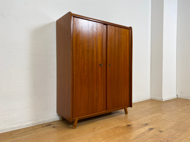 WMK I Formschöner 60er Jahre Wäscheschrank mit zeittypischen konischen Füßen I Schrank Highboard Kommode Sideboard Schuhschrank Schuhkommode Flurkommode Mid-Century Vintage 50er Berlin Leipzig Bremen