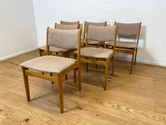 WMK I 6er Set skandinavischer Designerstühle von Johannes Andersen aus Eiche mit beigem Originalbezug
