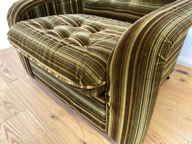 WMK I Formschöner & gemütlicher 70er Jahre Space Age Sessel mit grün-braun gestreiftem Originalbezug I Armchair Clubsessel Loungesessel Lesesessel Sitzgarnitur Retro Vintage Berlin Hannover Stuttgart
