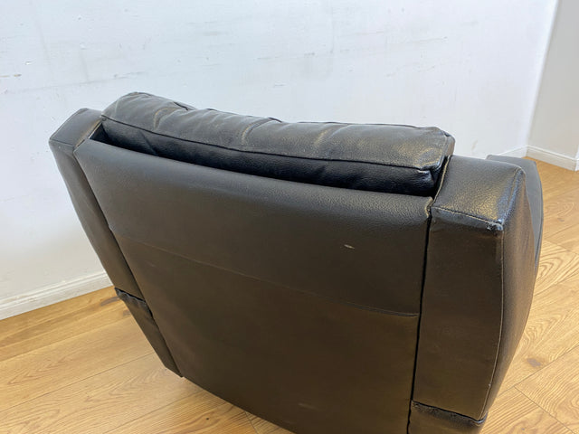 WMK # 1/4 Stilvoller & gut erhaltener 70er Jahre Sessel auf Rollen mit gestepptem schwarzem Skai Bezug # Armchair Ledersessel Clubsessel Sitzgarnitur Kunstleder Leder Retro Vintage Berlin Hamburg 60er
