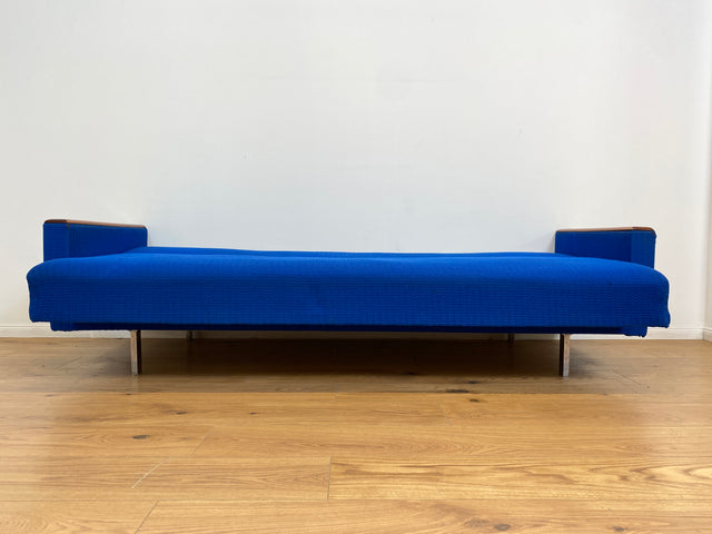 WMK # Blauer wird's nicht! Sehr schönes und bequemes 70er Jahre Sofa in kräftigem Blau mit Schlaffunktion und Bettwäschefach # Couch Schlafcouch Klappsofa Klappcouch Daybed Mid-Century Retro Vintage