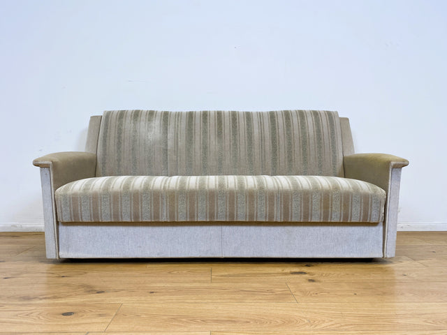 WMK # Gemütliches und gut erhaltenes 70er Jahre Sofa mit Schlaffunktion, Bettwäschefach, bequemen Federkern und grau beigem Originalbezug # Couch Schlafsofa Schlafcouch Klappcouch Retro Vintage Berlin