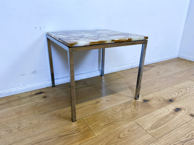 WMK I Stilvoller 70er Jahre Space Age Couchtisch mit charaktervoller Onyx Platte auf Chrom Tischgestell I Wohnzimmertisch Coffee Table Marmor Hollywood Regency Vintage Berlin Köln München Hamburg 60er
