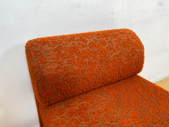 WMK I Kultiges 70er Jahre Space Age Modular Sofa aus 2 Sessel mit grandiosem orangem Originalbezug & Staufächern