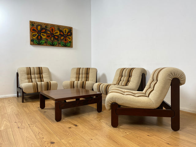 WMK I Stilvoller & sehr gut erhaltener niedriger 70er Space Age Couchtisch aus dunklem Holz I Wohnzimmertisch Coffee Table Clubtisch Sitzgarnitur Retro Vintage Mid-Century Berlin Leipzig Bayern NRW