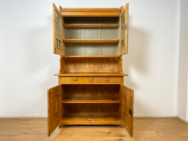 WMK I Wunderschöne antike Anrichte aus vollem Holz mit bunter floraler Bleiverglasung I Schrank Büffet Büfett Küchenschrank Küchenanrichte Jugendstil Vintage Bauern Weichholz Berlin Hannover Dresden