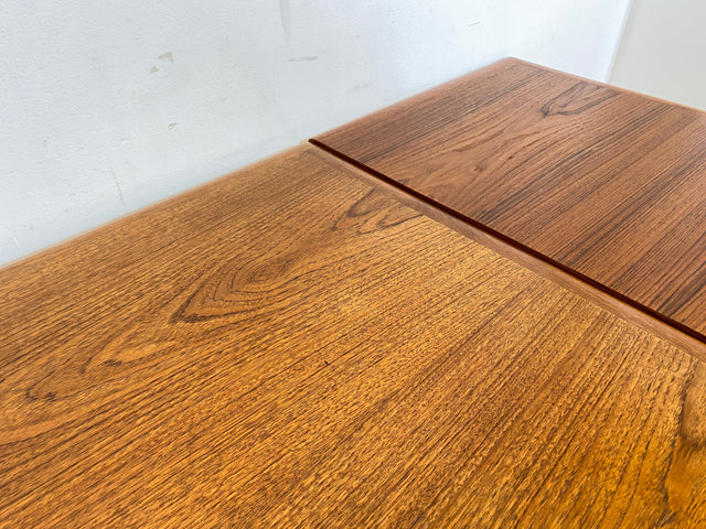 WMK I Stilvoller ausziehbarer skandinavischer Mid-Century Designer Esstisch von Aulum Møbelfabrik in Teakholz I Tisch Holztisch Ausziehtisch Dining Table Danish Design Vintage Teak Berlin Dresden Köln