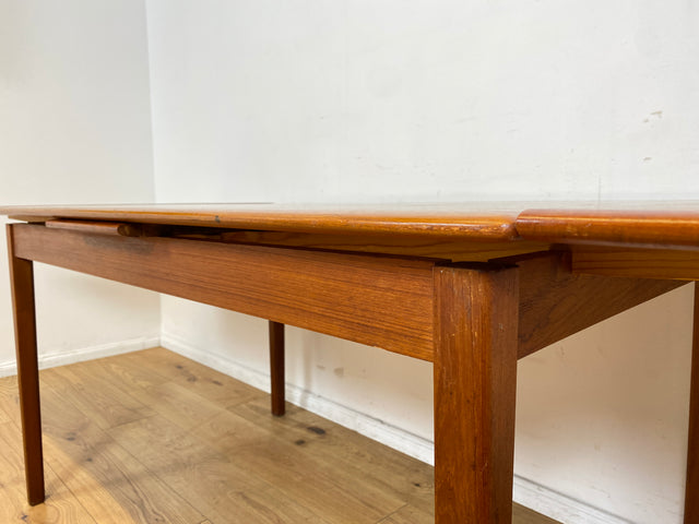 WMK I Stilvoller ausziehbarer skandinavischer Mid-Century Designer Esstisch von Aulum Møbelfabrik in Teakholz I Tisch Holztisch Ausziehtisch Dining Table Danish Design Vintage Teak Berlin Dresden Köln