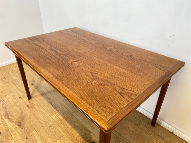 WMK I Stilvoller ausziehbarer skandinavischer Mid-Century Designer Esstisch von Aulum Møbelfabrik in Teakholz I Tisch Holztisch Ausziehtisch Dining Table Danish Design Vintage Teak Berlin Dresden Köln