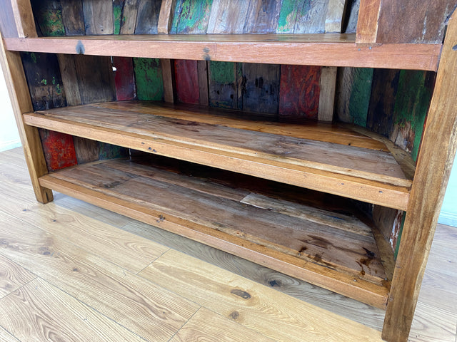 Boatwood by WMK I Einzigartige Bar aus altem Bootsholz I handgefertigtes Unikat in Originalfarben der Boote I Teakholz massiv I Hausbar Theke Cafe Bar Strand Beach Gastro Hotel Möbel Berlin Sylt Usedo