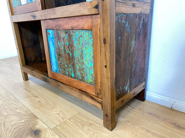 Boatwood by WMK # Einzigartiges Bücherregal mit Schiebetüren I Handmade Unikat aus altem Bootsholz I Teakholz massiv # Bücherschrank Regal Highboard Holzregal Küchenregal Raumtrenner Loft Kiel Hamburg