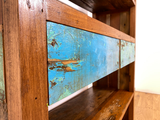 Boatwood by WMK # Nachhaltiges Bücherregal mit Schubladen , ein aus altem Bootsholz handgefertigtes Unikat aus massivem Teakholz # Regal Bücherschrank Highboard Holzregal Küchenregal Raumtrenner Teak
