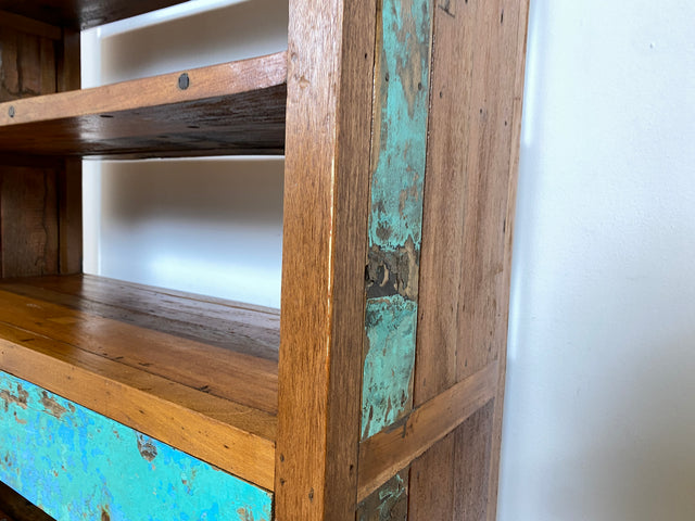 Boatwood by WMK # Nachhaltiges Bücherregal mit Schubladen , ein aus altem Bootsholz handgefertigtes Unikat aus massivem Teakholz # Regal Bücherschrank Highboard Holzregal Küchenregal Raumtrenner Teak