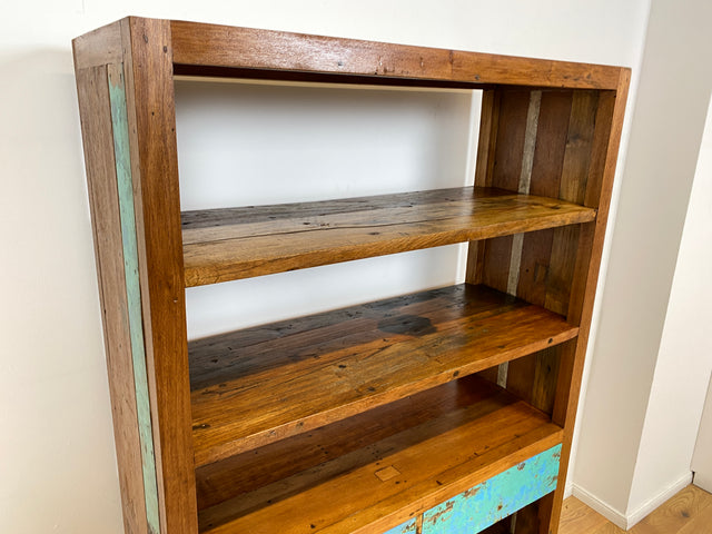Boatwood by WMK # Nachhaltiges Bücherregal mit Schubladen , ein aus altem Bootsholz handgefertigtes Unikat aus massivem Teakholz # Regal Bücherschrank Highboard Holzregal Küchenregal Raumtrenner Teak