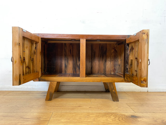 Boatwood by WMK I Detailreiche Kommode aus altem Bootsholz I handgefertigtes Unikat aus massivem Teakholz I Sideboard TV Lowboard TV-Bank Flurkommode Schuhschrank Bootsmöbel Berlin Rostock Stettin