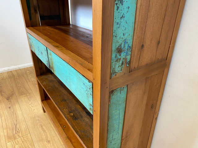 Boatwood by WMK I Nachhaltiges handgefertigtes Bücherregal aus altem Bootsholz I Teakholz massiv I Bücherschrank Regal Highboard Holzregal Küchenregal Raumtrenner Loft Bootsmöbel I Berlin Rostock Köln