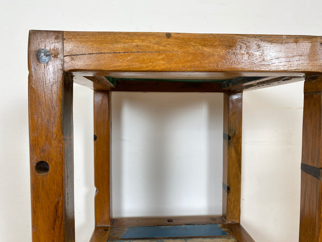 Boatwood by WMK I Einzigartiges schmales Regal aus altem Bootsholz in Originalfarben I Teakholz massiv I Holzregal Bücherregal Bücherschrank Küchenregal Badschrank Badregal Flurregal Berlin Kiel Bonn