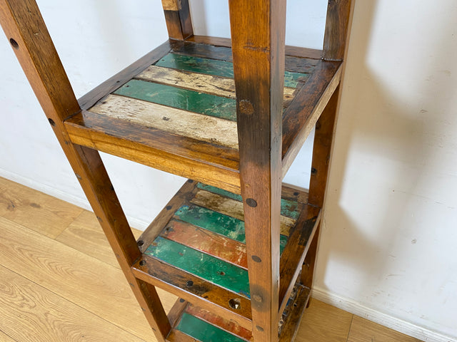 Boatwood by WMK I Einzigartiges schmales Regal aus altem Bootsholz in Originalfarben I Teakholz massiv I Holzregal Bücherregal Bücherschrank Küchenregal Badschrank Badregal Flurregal Berlin Kiel Bonn