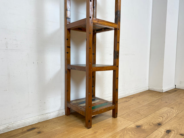 Boatwood by WMK I Einzigartiges schmales Regal aus altem Bootsholz in Originalfarben I Teakholz massiv I Holzregal Bücherregal Bücherschrank Küchenregal Badschrank Badregal Flurregal Berlin Kiel Bonn