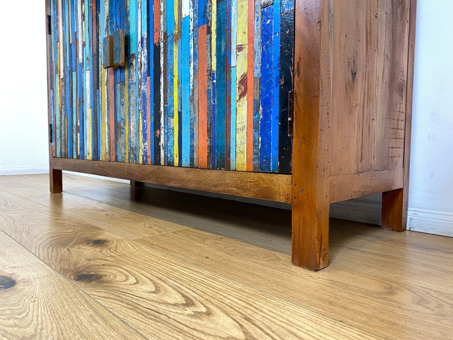 Boatwood by WMK I Detailreicher und geräumiger Schrank I Handmade Unikat aus altem Bootsholz I Teakholz massiv I Highboard Kommode Sideboard Schuhschrank Anrichte Bootsmöbel Berlin Stuttgart Rostock