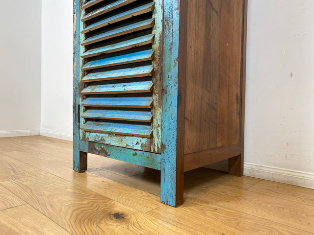 Boatwood by WMK I Besonderer Schrank aus altem Bootsholz in meeresblauer Originalfarbe mit Lamellentür I handgefertigtes Unikat I Highboard Küchenschrank Schuhschrank Bücherschrank Wäscheschank Loft