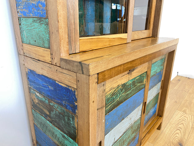 Boatwood by WMK # Sehr schöne Vitrine mit Schiebetüren, ein aus altem Bootsholz handgefertigtes Unikat aus massivem Teakholz # Regal Bücherregal Bücherschrank Highboard Geschirrschrank Küchenschrank
