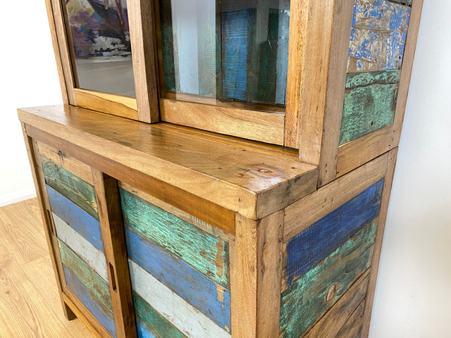 Boatwood by WMK # Sehr schöne Vitrine mit Schiebetüren, ein aus altem Bootsholz handgefertigtes Unikat aus massivem Teakholz # Regal Bücherregal Bücherschrank Highboard Geschirrschrank Küchenschrank