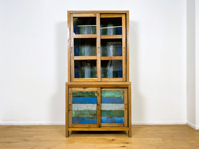 Boatwood by WMK # Sehr schöne Vitrine mit Schiebetüren, ein aus altem Bootsholz handgefertigtes Unikat aus massivem Teakholz # Regal Bücherregal Bücherschrank Highboard Geschirrschrank Küchenschrank
