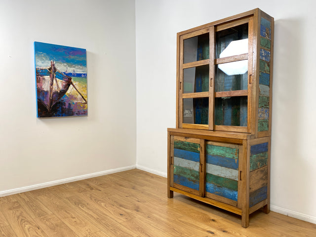 Boatwood by WMK # Sehr schöne Vitrine mit Schiebetüren, ein aus altem Bootsholz handgefertigtes Unikat aus massivem Teakholz # Regal Bücherregal Bücherschrank Highboard Geschirrschrank Küchenschrank