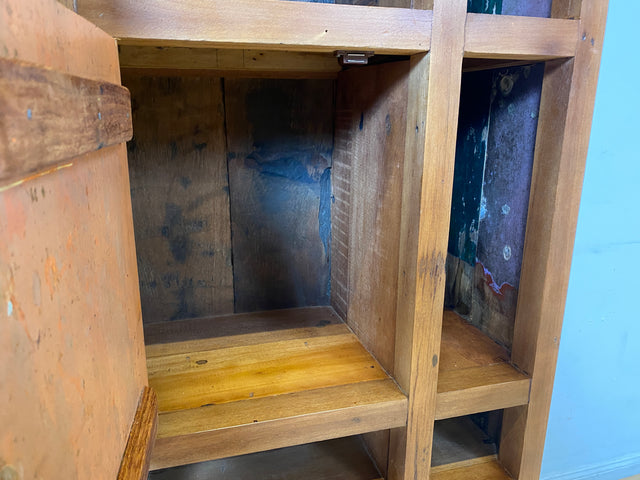 Boatwood by WMK I Einzigartiger Bücherschrank handgefertigt aus altem Bootsholz I Teakholz massiv I Bücherregal Regal Highboard Holzregal Küchenregal Raumtrenner Treibholz I Berlin München Frankfurt