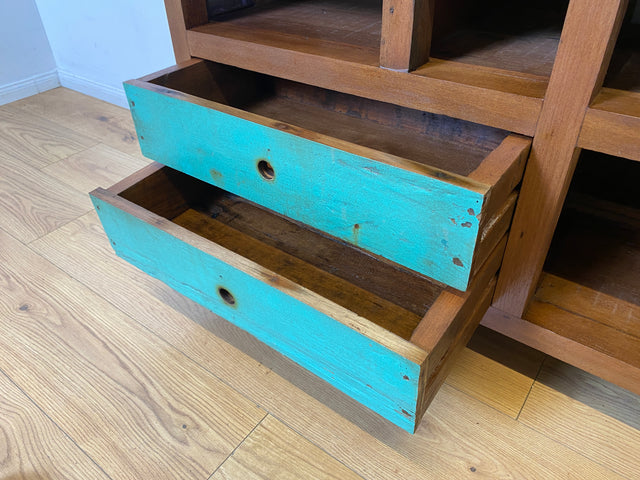 Boatwood by WMK I Einzigartiger Bücherschrank handgefertigt aus altem Bootsholz I Teakholz massiv I Bücherregal Regal Highboard Holzregal Küchenregal Raumtrenner Treibholz I Berlin München Frankfurt