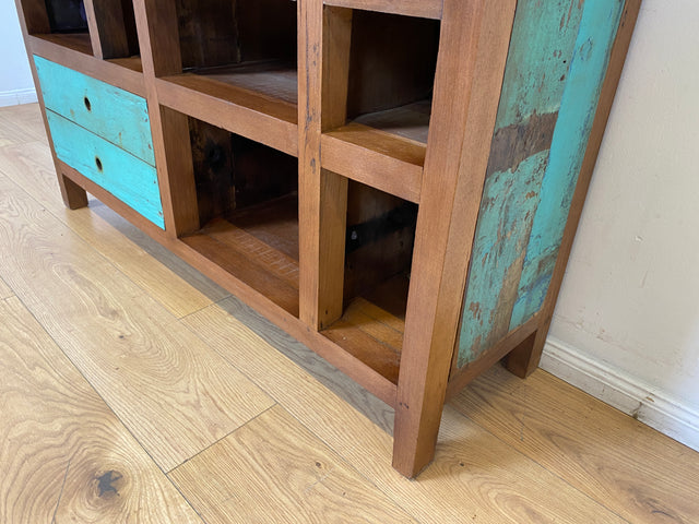 Boatwood by WMK I Einzigartiger Bücherschrank handgefertigt aus altem Bootsholz I Teakholz massiv I Bücherregal Regal Highboard Holzregal Küchenregal Raumtrenner Treibholz I Berlin München Frankfurt