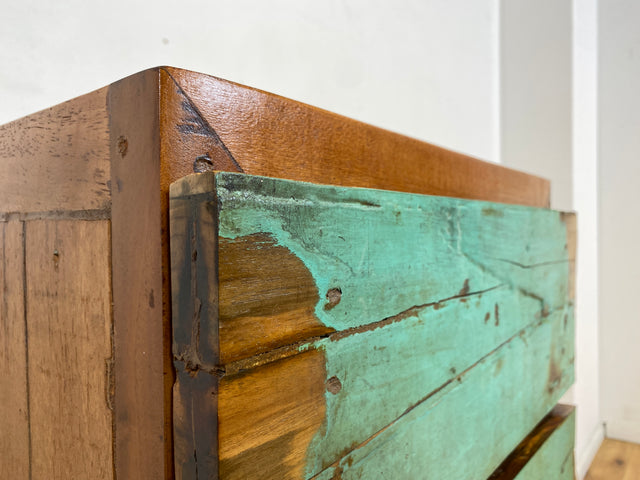 Boatwood by WMK I Besondere Kommode handgefertigt aus altem Bootsholz in Originalfarbe mit Schubladen
