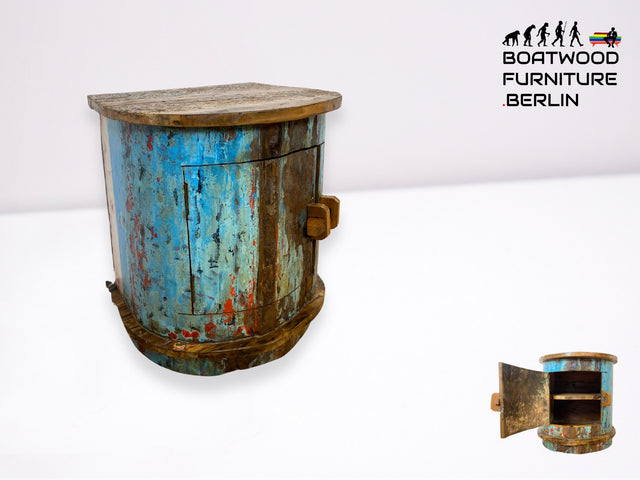 Boatwood by WMK I Einzigartige Kommode handgefertigt aus altem Einbaum in Originalfarbe I Schrank Nachtschrank Nachttisch Barkommode Beistelltisch Eckschrank Bootsholz Bootsmöbel Berlin Rostock Usedom