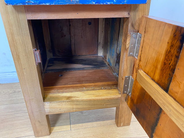 Boatwood by WMK I Einzigartiger großer Nachttisch handgefertigt aus altem Bootsholz I Teakholz massiv I Nachtkommode Nachtschrank Nachtschränkchen Kommode Beistelltisch Ablage I Berlin Kiel Stuttgart