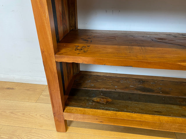 Boatwood by WMK I Handgefertigtes Regal aus altem Bootsholz in Originalfarbe I Teakholz I Holzregal Bücherschrank Bücheregal Highboard Küchenregal Raumtrenner Loft Bootsmöbel I Berlin Bochum Leipzig