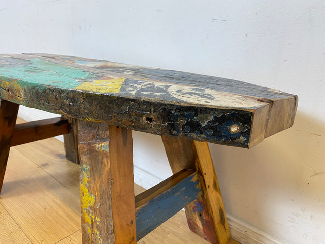 Boatwood by WMK I Robuste Sitzbank aus altem Bootsholz in Originalfarben I handgefertigtes Unikat I In- & Outdoor I Bank Holzbank Küchenbank Gartenbank Balkon Treibholz Loft Berlin Hessen Regensburg