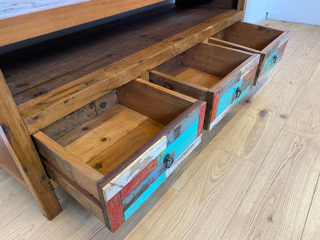 Boatwood by WMK I Bunterschönes TV Lowboard handgefertigt aus altem Bootsholz in Originalfarben I Teakholz massiv I Sideboard Kommode Bank Rack Stand Fernsehkommode Bootsmöbel I Berlin Kiel Rostock