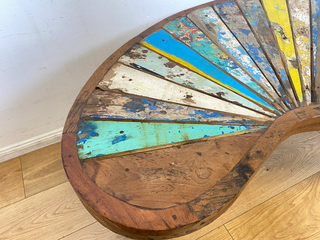 Boatwood by WMK I Formschöner und nachhaltiger bunter Nierentisch aus altem Bootsholz I handgefertigtes Unikat I Teakholz massiv I Couchtisch Wohnzimmertisch Kidney Coffee Table I Berlin Bremen Bayern