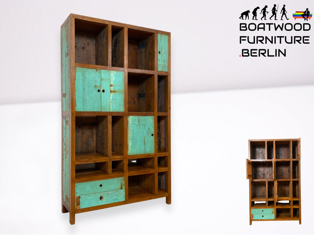 Boatwood by WMK I Einzigartiger Bücherschrank handgefertigt aus altem Bootsholz I Teakholz massiv I Bücherregal Regal Highboard Holzregal Küchenregal Barschrank Raumtrenner Berlin Trier Hamburg