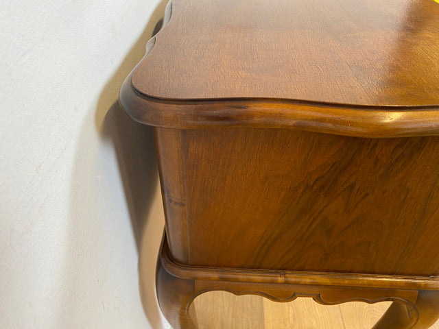 WMK I Elegante Chippendale Kommode mit Messinggriffen I Nähkommode Schubladenkommode Nachttisch Nachtschrank Nachtkommode Nachtschränkchen Beistelltisch Schmuckkasten Vintage Berlin München Ulm