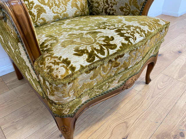 WMK # 1/2 Eleganter, gemütlicher und sehr gut erhaltener Chippendale Sessel mit wunderbarem Brokat Bezug & handverziertem Holzrahmen # Lesesessel Armchair Sitzgarnitur Stilmöbel Barock Rokoko Vintage