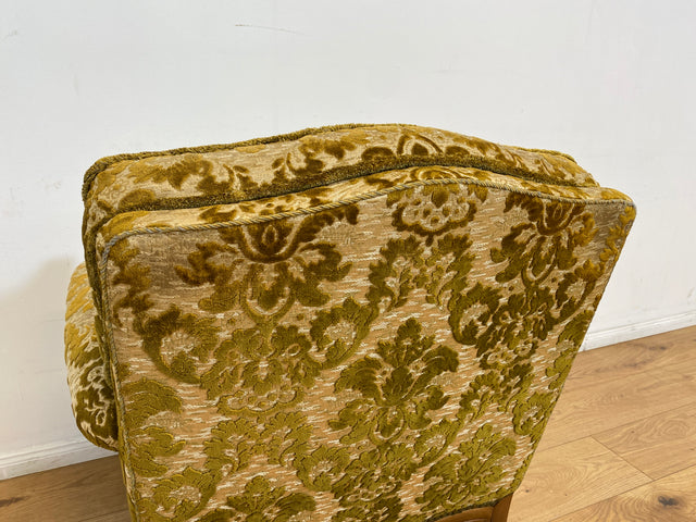 WMK # 1/2 Eleganter, gemütlicher und sehr gut erhaltener Chippendale Sessel mit wunderbarem Brokat Bezug & handverziertem Holzrahmen # Lesesessel Armchair Sitzgarnitur Stilmöbel Barock Rokoko Vintage