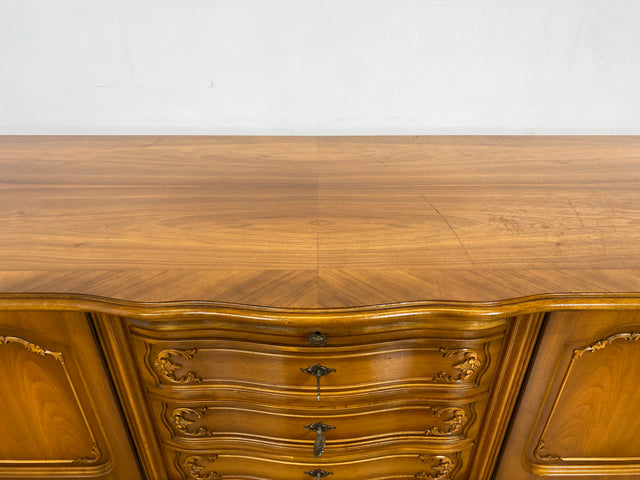 WMK I Elegantes 60er Jahre Chippendale Sideboard von Warrings, Vollholz aus Nussbaum & Mahagoni mit hübschen Holzapplikationen I Kommode Schrank Lowboard TV-Lowboard TV-Bank Anrichte Boho Vintage