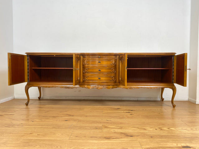 WMK I Elegantes 60er Jahre Chippendale Sideboard von Warrings, Vollholz aus Nussbaum & Mahagoni mit hübschen Holzapplikationen I Kommode Schrank Lowboard TV-Lowboard TV-Bank Anrichte Boho Vintage