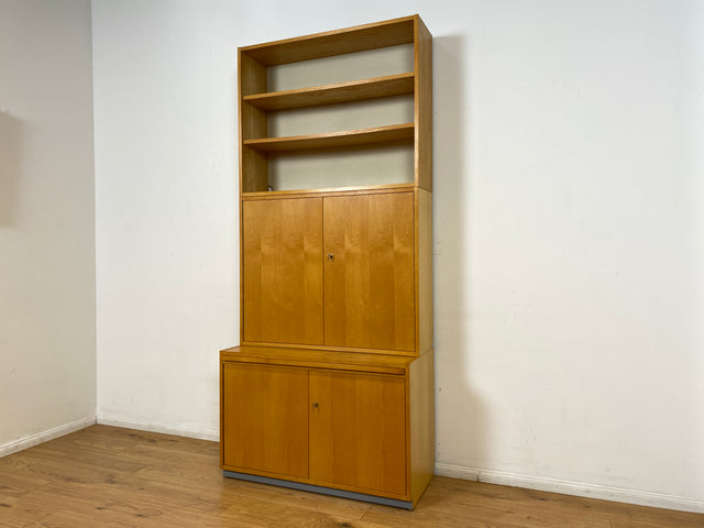 WMK I DDR Designer Highboard 605 von Bruno Knoblauch für VEB Hellerau aus 1968 in Esche I Bücherschrank Bücherregal Regal Regalwand Stringregal Kommode Mid-Century Vintage I Berlin Stuttgart Münster